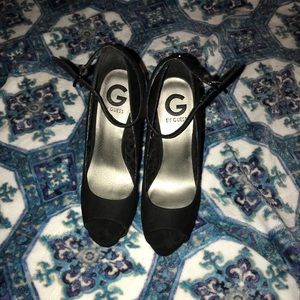GUESS heels